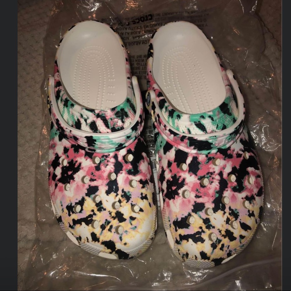 Crocs size 11M tie dye style